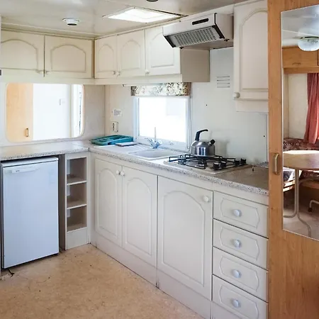 2 Bedroom Beautiful In Сasa de vacaciones Mielno (Koszalin)