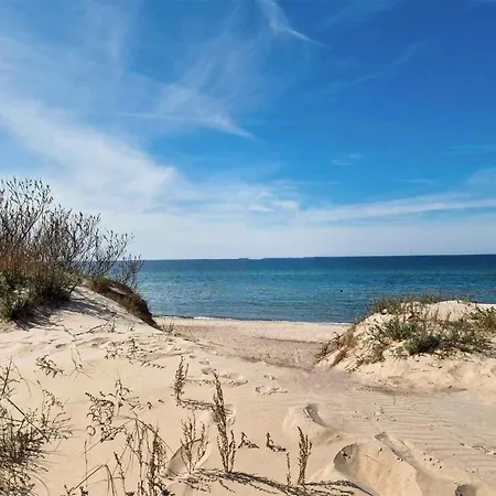 Ferienhaus 2 Bedroom Amazing In Mielno